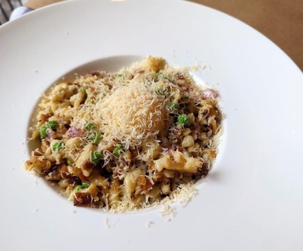 Restaurant image 8