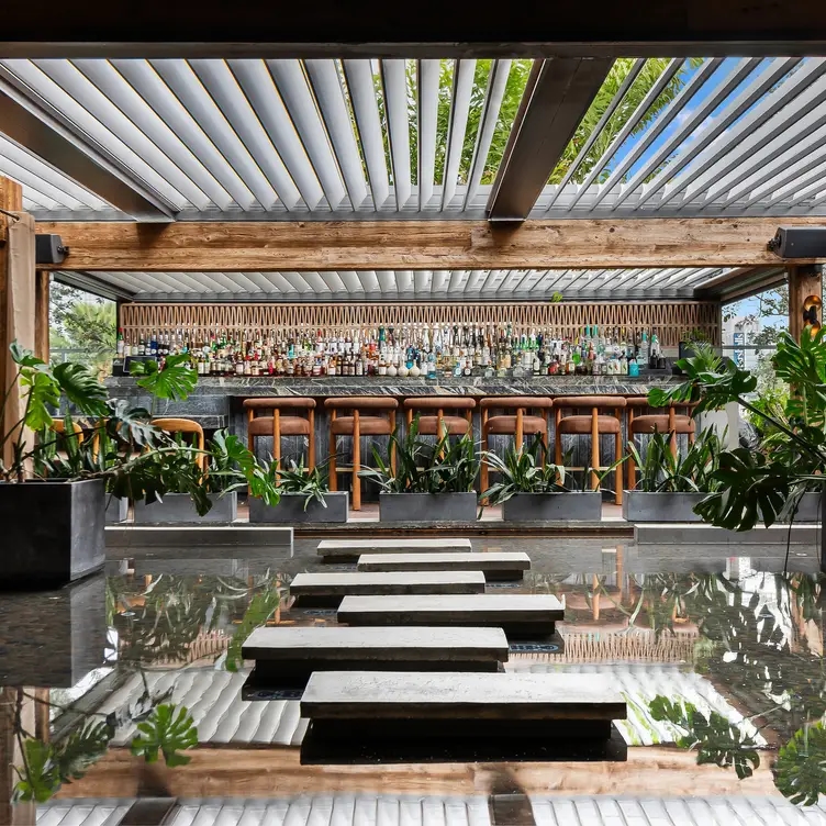 Restaurant image 1